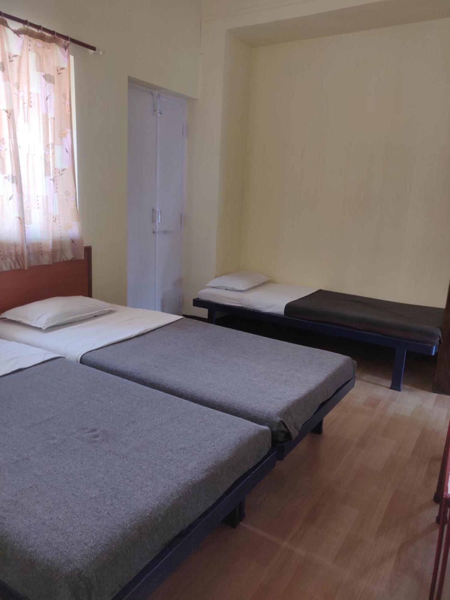 Hotel Parth Residency Kolhapur Buitenkant foto