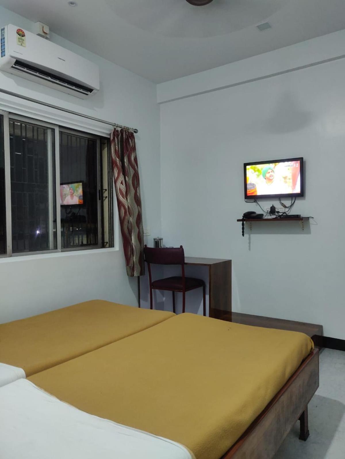 Hotel Parth Residency Kolhapur Buitenkant foto
