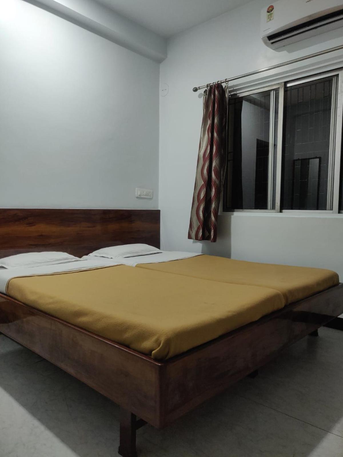 Hotel Parth Residency Kolhapur Buitenkant foto