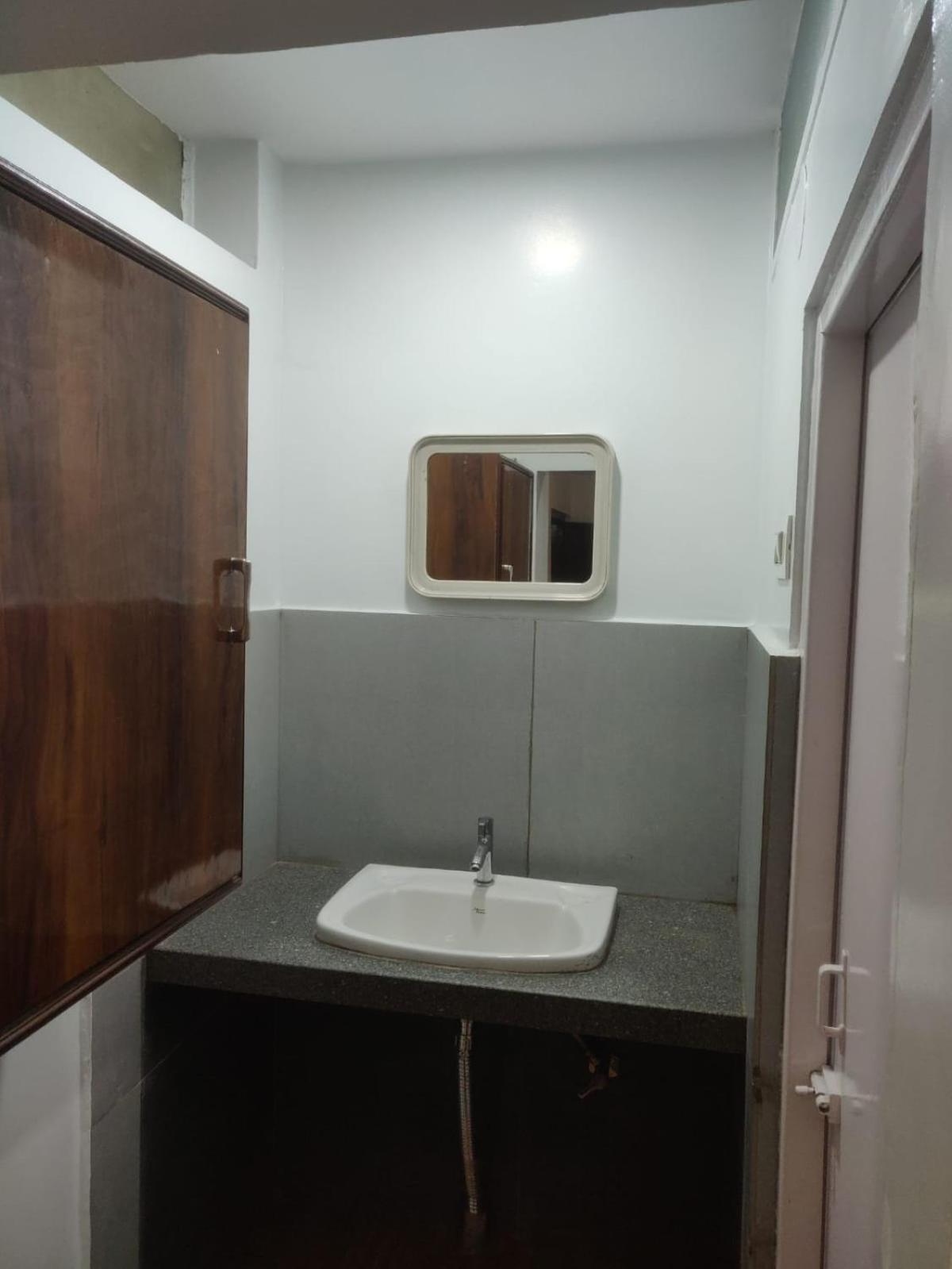 Hotel Parth Residency Kolhapur Buitenkant foto