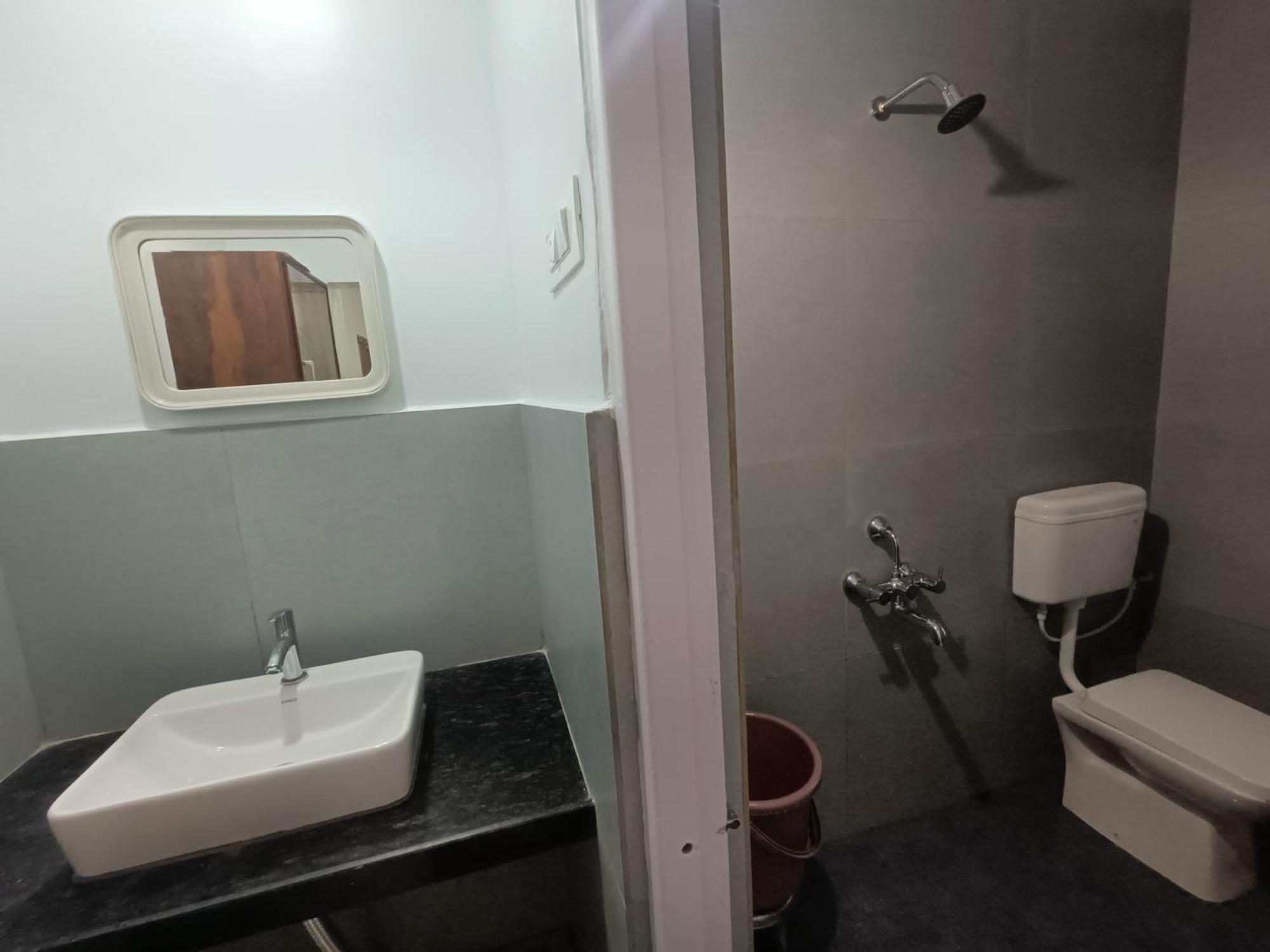 Hotel Parth Residency Kolhapur Buitenkant foto